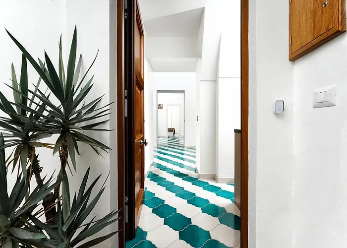 Casa Don Plinio Center *