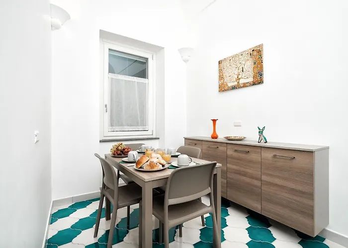 Casa Don Plinio Center Apartment